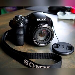 Sony Camera Cyber-Shot DSC-H300 20.1 Mega Pixels